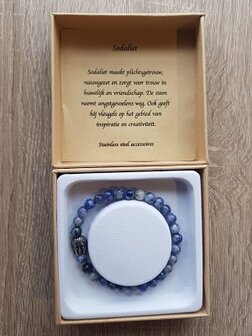 Dames armband Sodaliet met boeddhakraal