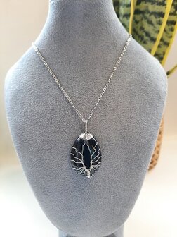 Damesketting met natuursteen Onyx