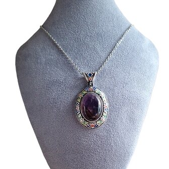 Ketting met ovale cabochon en natuursteen Amethist