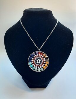 Mandala ketting van natuursteen regenboog kleuren