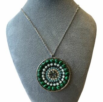 Mandala ketting van Malachiet