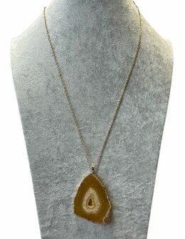 Bruine Agaat met goudkleurige ketting