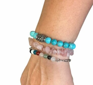 Zilverkleurige schakel armband met een mix van natuursteen kralen