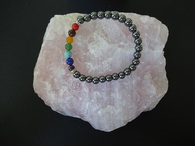 Dames armband Hematiet met 7 Chakra stenen