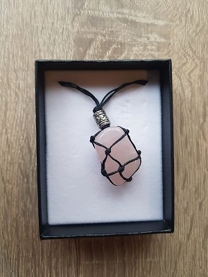 Damesketting van natuursteen Rozenkwarts