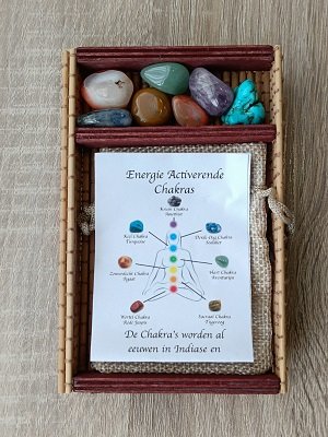 Energie Activerende Chakra's met Chakra Armband en Hart kraal