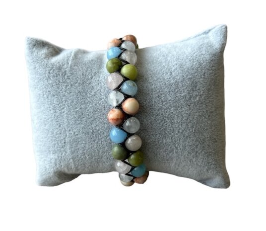 Gevlochten dames armband met natuursteen