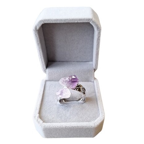 Metalen ring met natuursteen Amethist