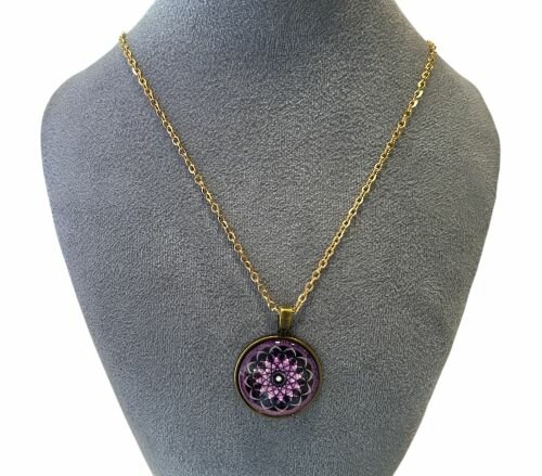 Ketting met een mandala hanger