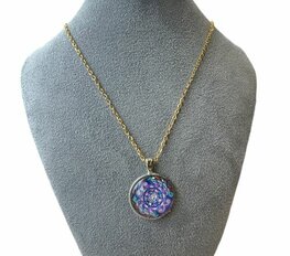 Ketting goudkleurig met een mandala hanger