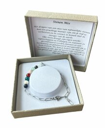 Zilverkleurige schakel armband met een mix van natuursteen kralen
